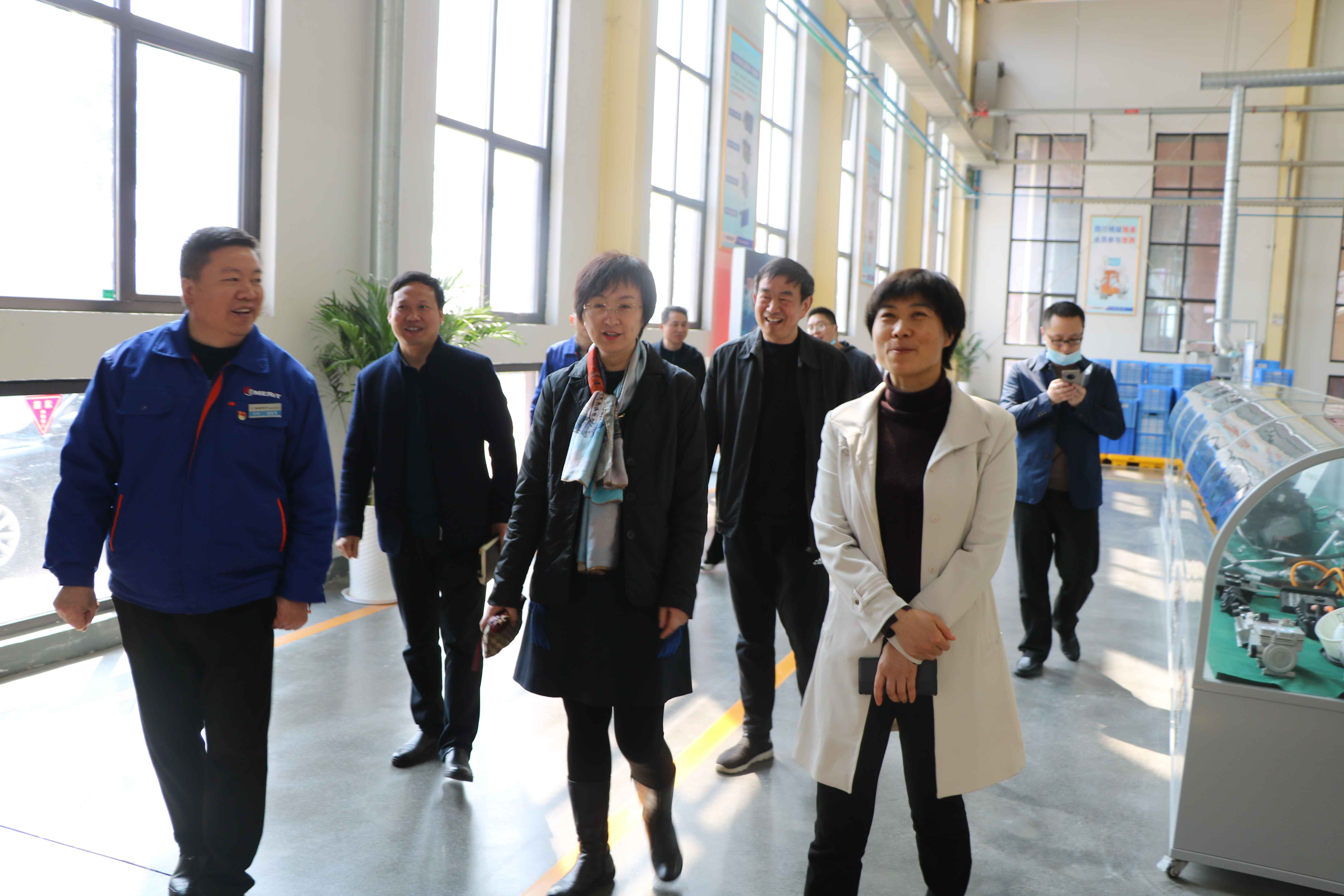 十堰市領導到公司考察工作