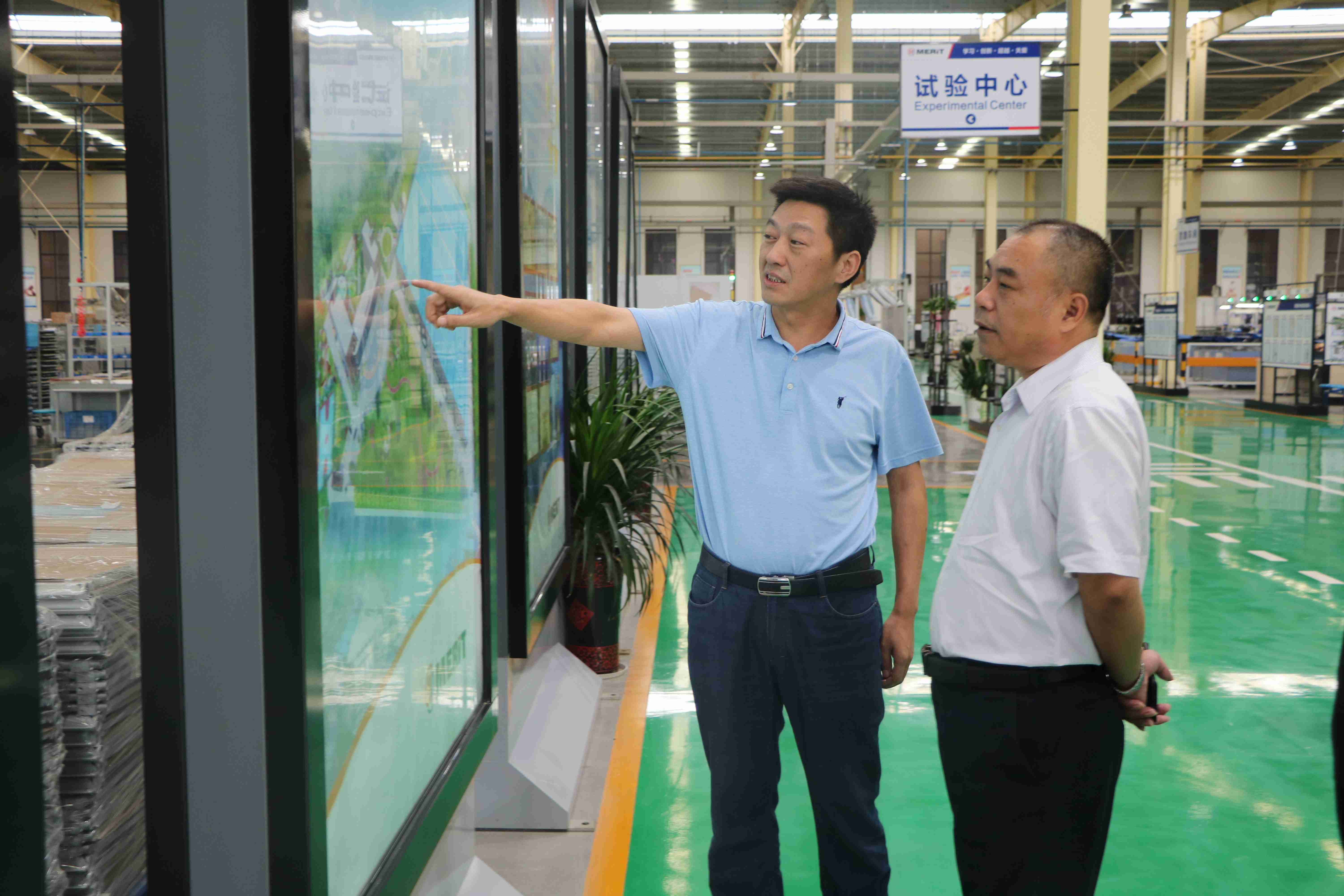 中國重汽集團海西公司領導到公司考察